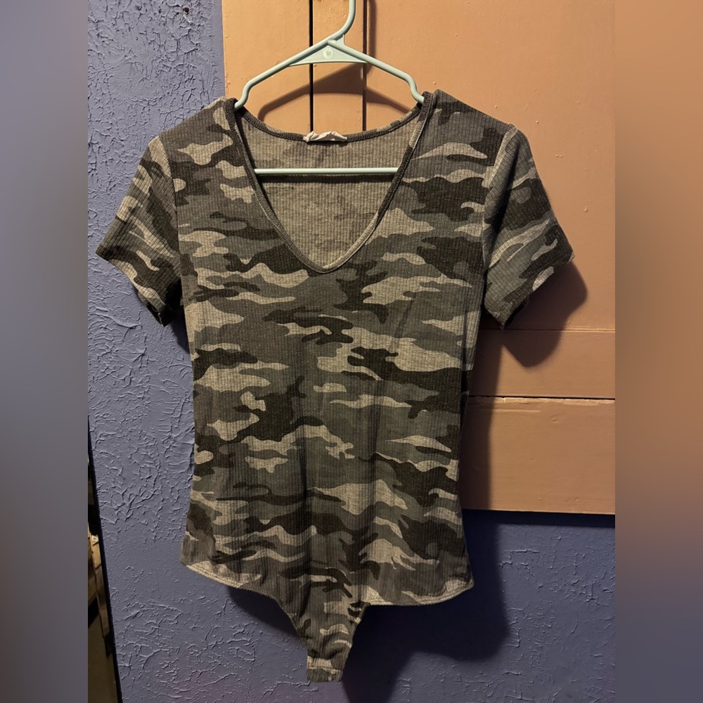 Gray Camouflage V-Neck Women's Tee